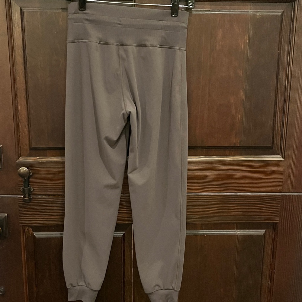 Vuori Daliy Joggers - Picture 10 of 16